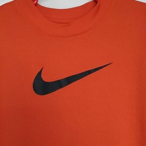 Nike dry-fit t-shirt, orange YM